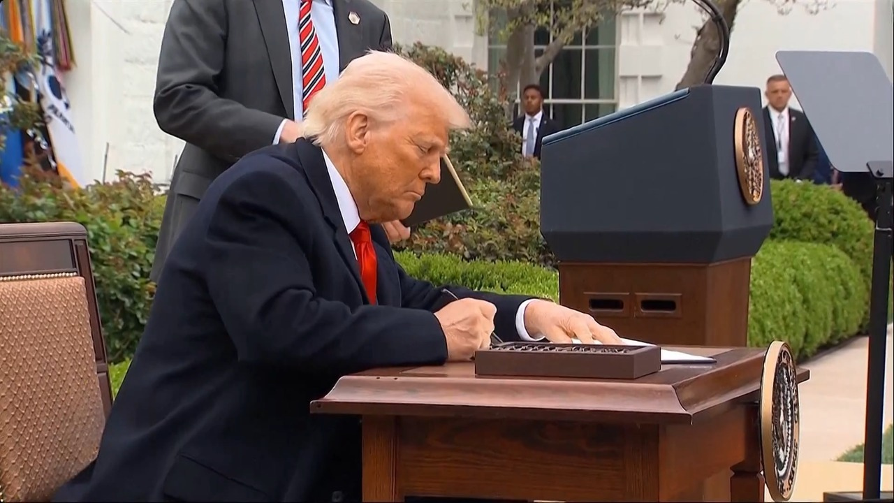 Trump Announces 19% Tariff on Indonesian Goods