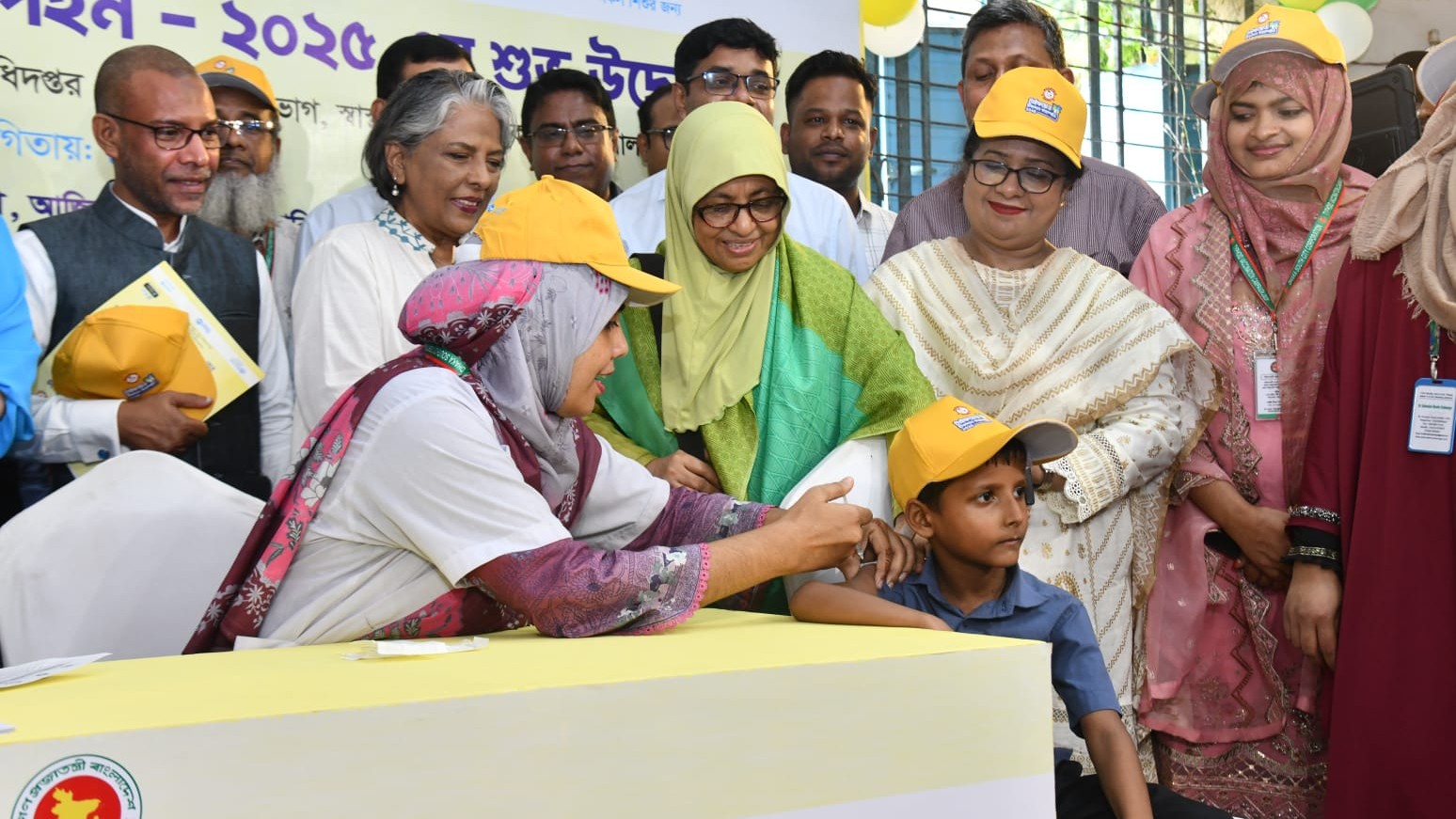 সারাদেশে জাতীয় টাইফয়েড টিকাদান কর্মসূচি শুরু