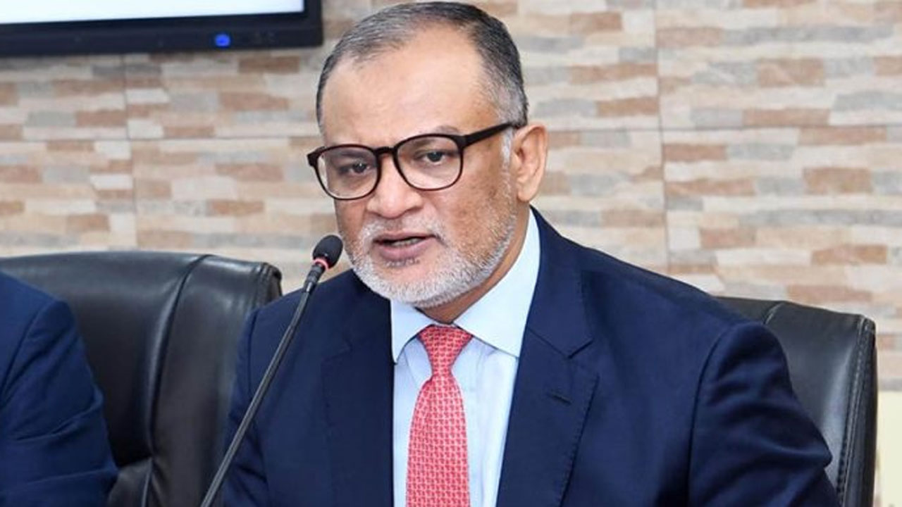 কার্গো ভিলেজের আগুন অনেকটা নিয়ন্ত্রণে:  বশির উদ্দিন