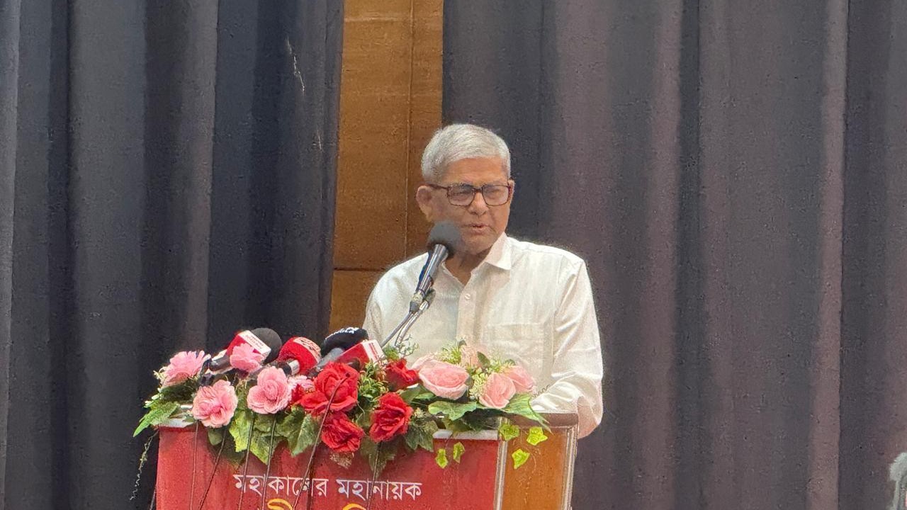 কোনো কোনো রাজনৈতিক দল নির্বাচন পেছানোর চেষ্টা করছে : মির্জা ফখরুল